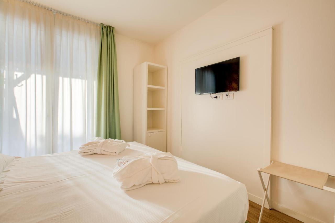 Rimini Suite Hotel ภายนอก รูปภาพ